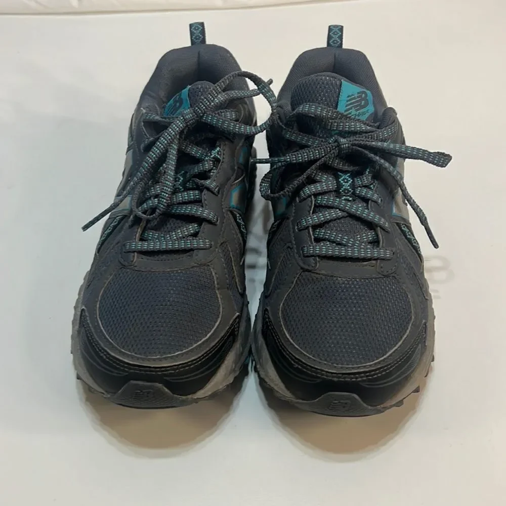 New Balance women’s WT410v5 Cushioning Trail Running Shoe‎ Runner size 8